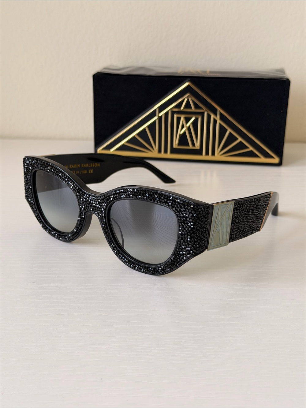 New ANNA KARIN KARLSSON Lucky Goes To Vegas Black Crystal Cat-Eye Sunglasses